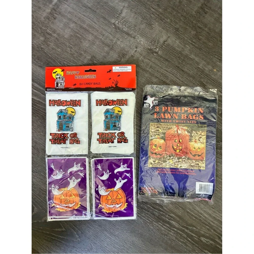 VTG Halloween Skeleton Banner Flag 28x43 Goodie Bags Pumpkin Leaf Lawn Bag Set